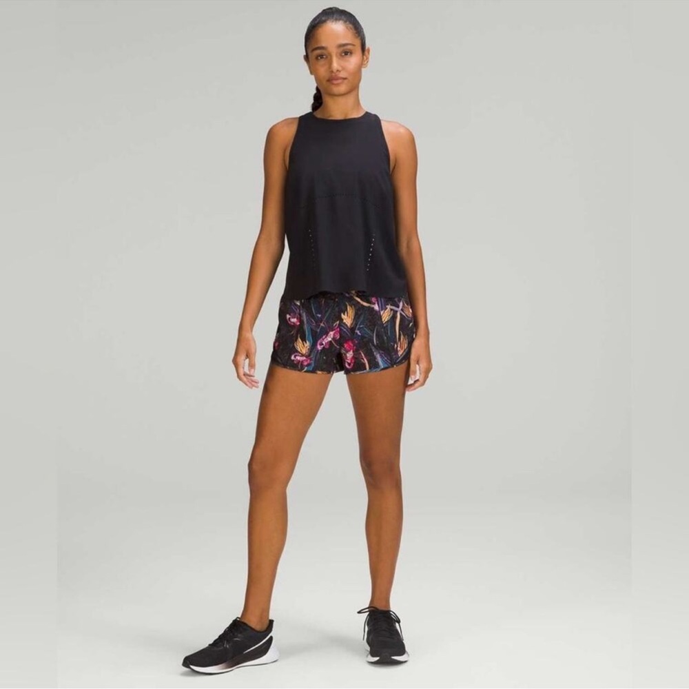 Lululemon Hotty Hot Low-Rise Lined Short 4" Veiled Floral Black Multi 6